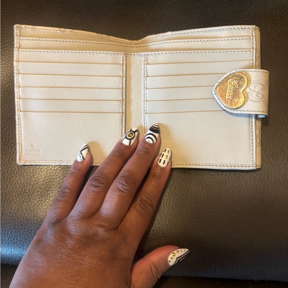 Gucci Beige Wallet - Picture 3 of 6